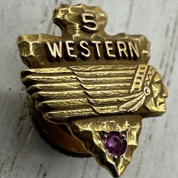 1940s WESTERN AIRLINES 10K Gold 5 Year Service Lapel Pin Ruby Indian Chief 3D - Picture 2 of 9